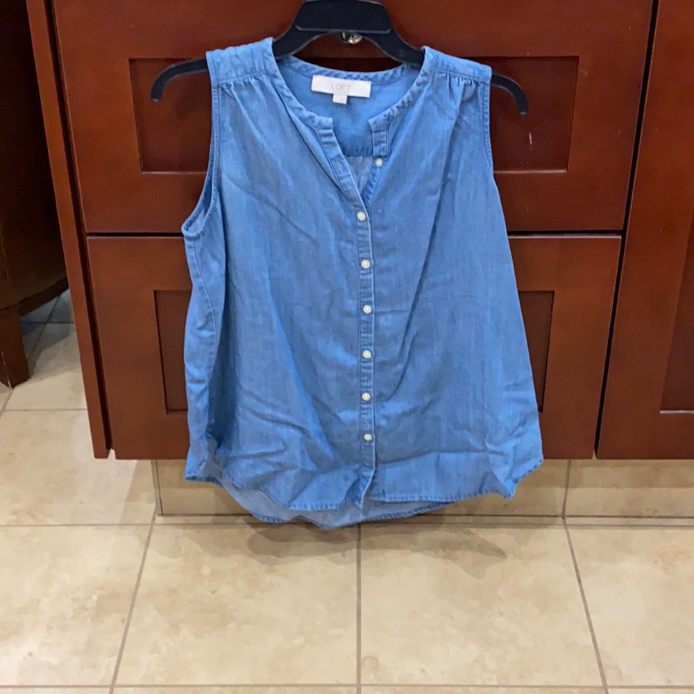 Sleeveless demon shirt